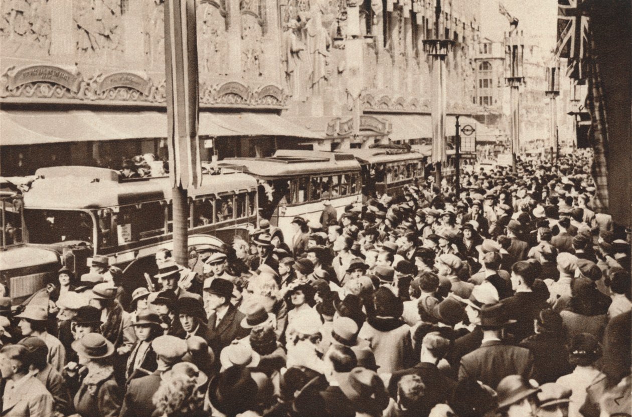 Davy na Oxford Street během státního svátku, který následoval po korunovaci krále Jiřího VI., 1937 od Unbekannt