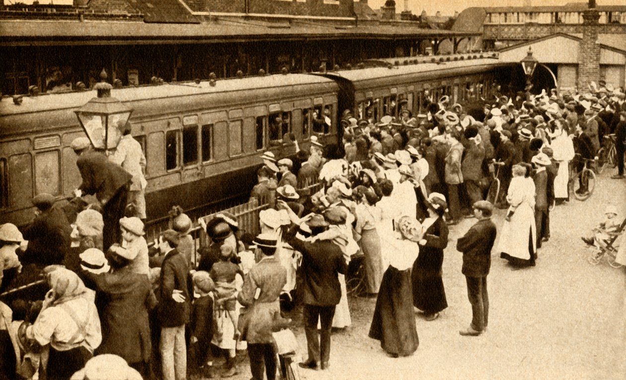 Davy mávaly s vojáky odcházejícími bojovat do první světové války, Británie, 1914, 1933. od Unbekannt