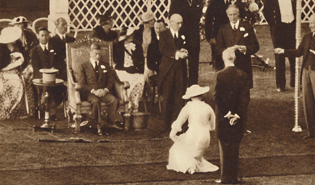 Curtsy To Her King, 1937 od Unbekannt