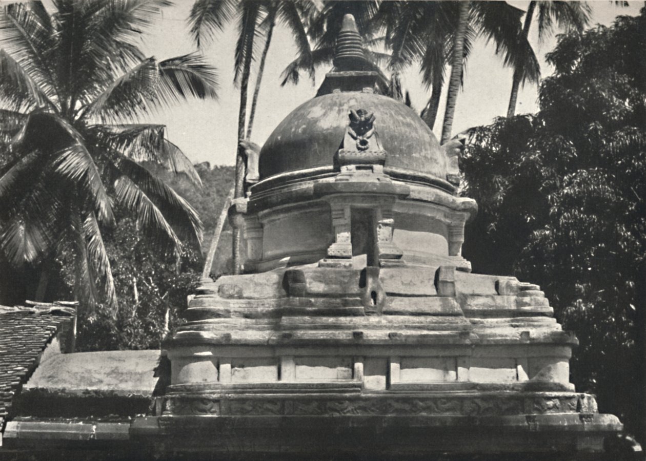 Dagoba v chrámu Posvátného zubu v Kandy, 1926 od Unbekannt