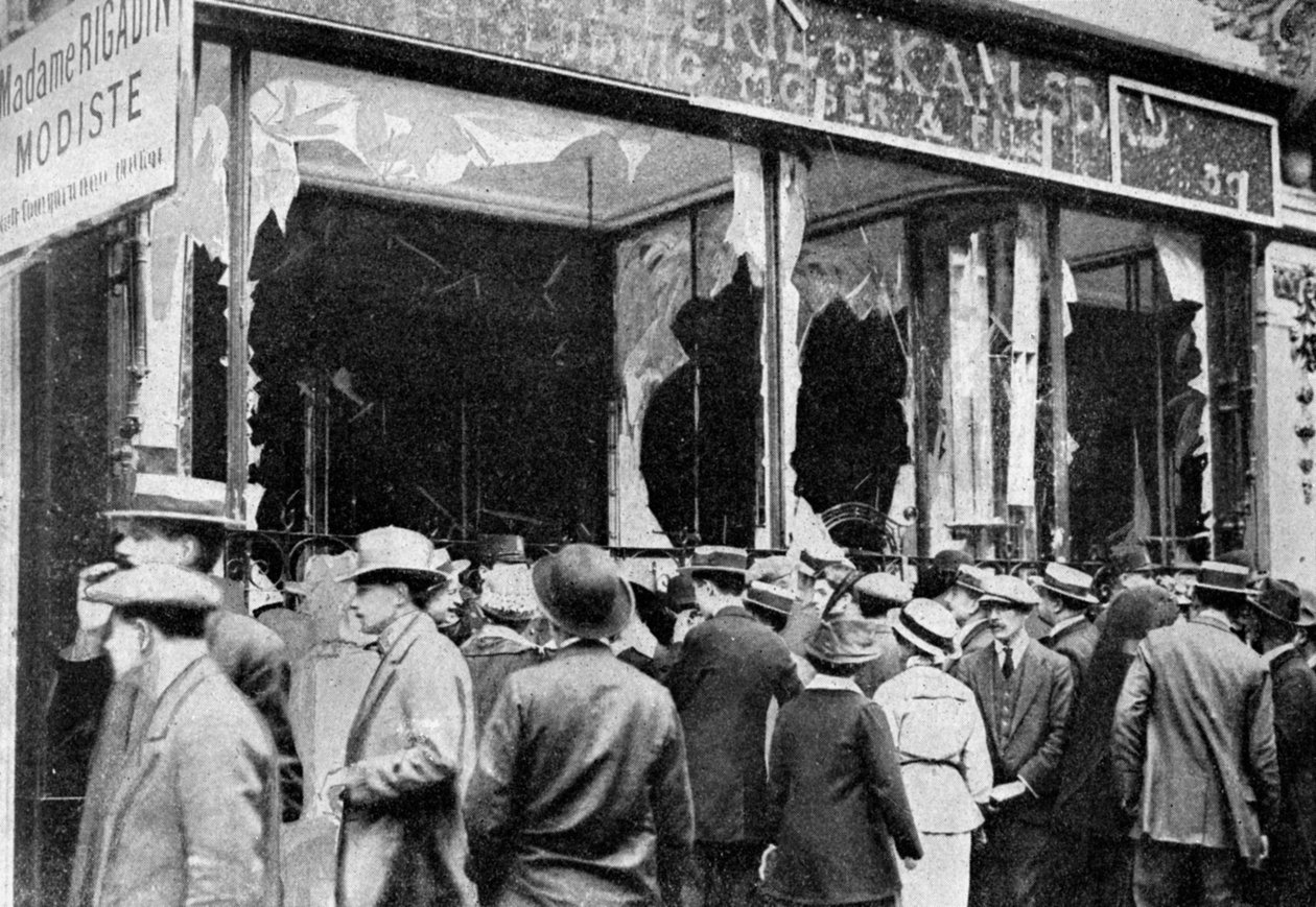 Poškozené rakouské klenotnictví, Paříž, první světová válka, 1914 od Unbekannt