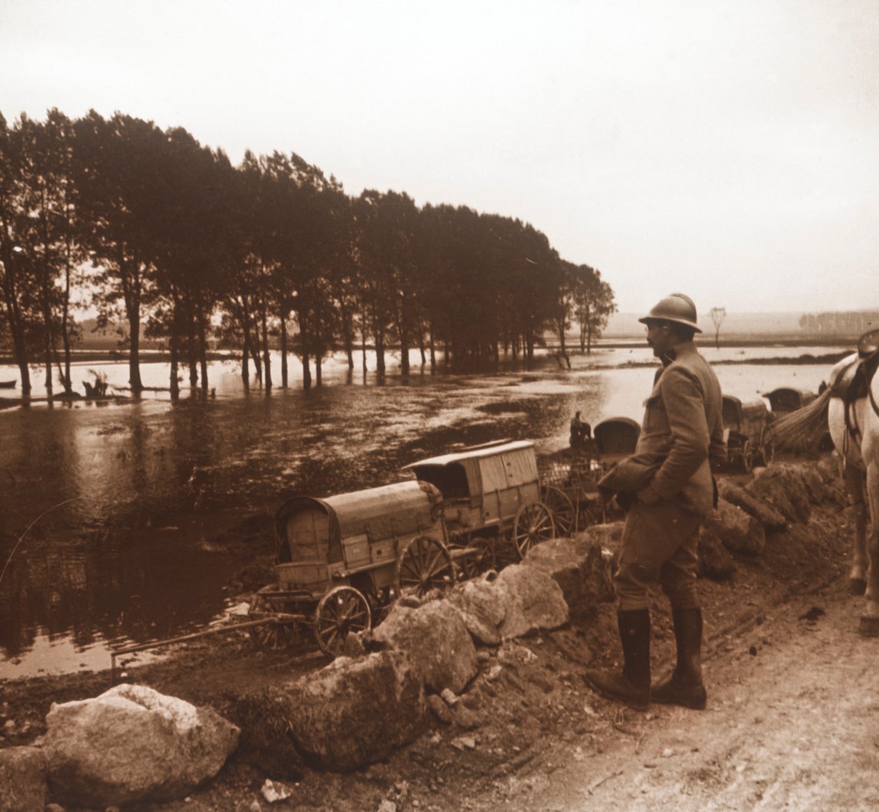 Poškozená vozidla, Meuse, severní Francie, c1914-c1918 od Unbekannt