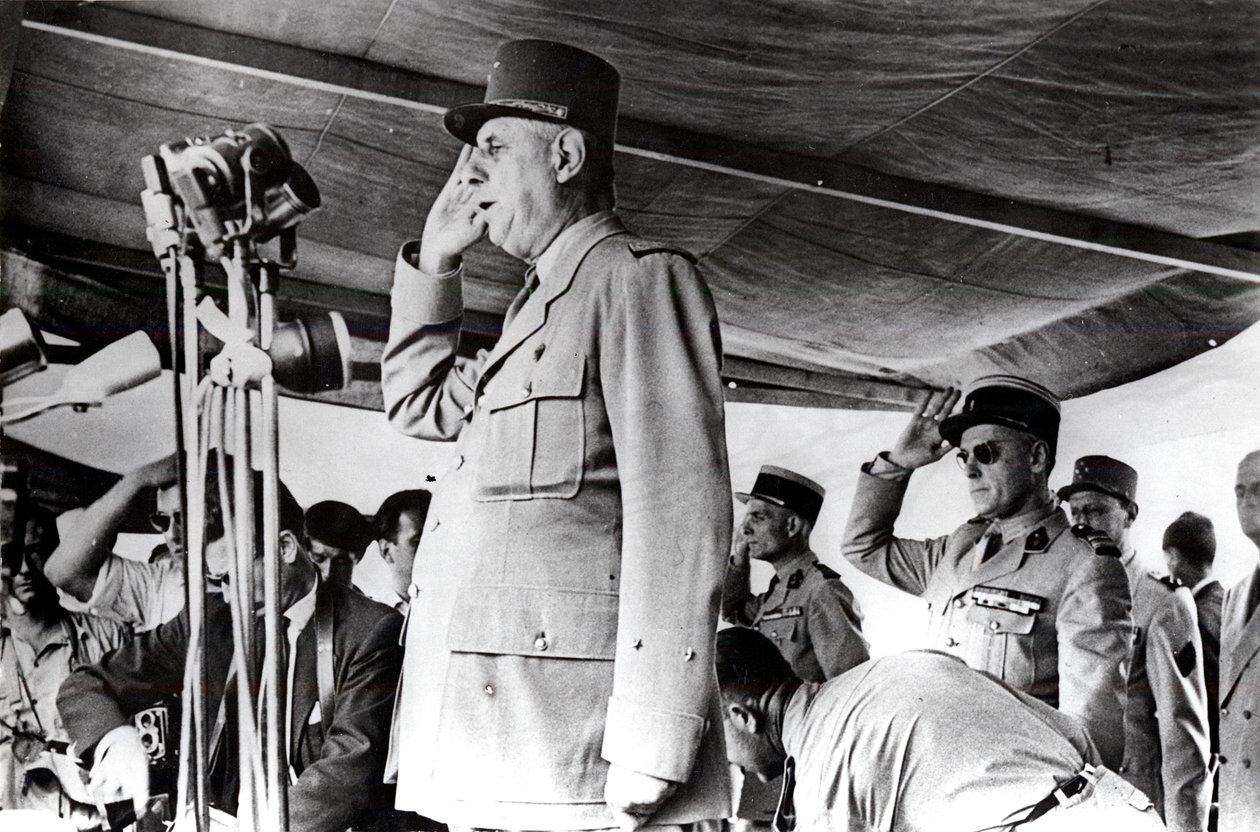 De Gaulle v Alžírsku, květen 1958 od Unbekannt