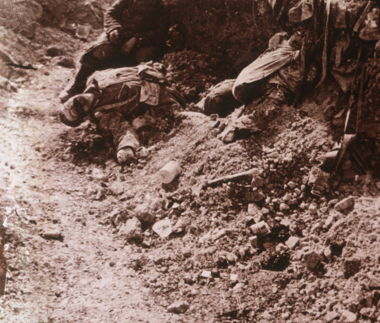 Mrtvá těla, Beauséjour, severní Francie, c1914-c1918 od Unbekannt