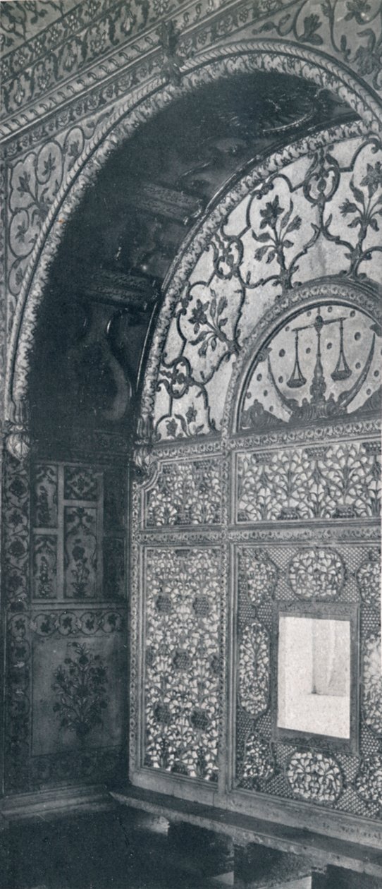 Dillí. The Scales of Justice Carved Marble Screen, přes kterou byly přijímány petice., c1910. od Unbekannt