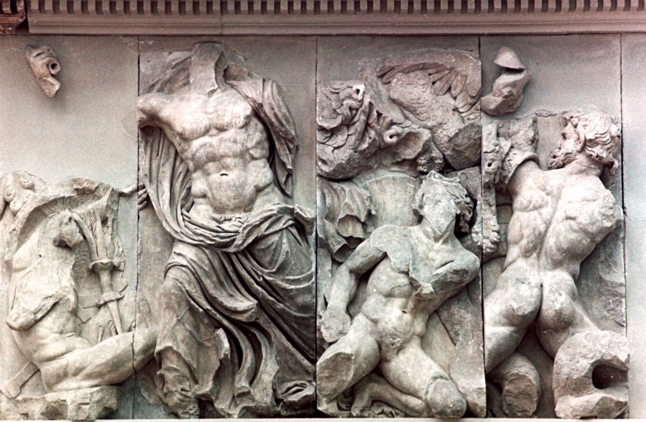 Detail z Velkého vlysu Pergamonského oltáře, 180-159 př.nl od Unbekannt
