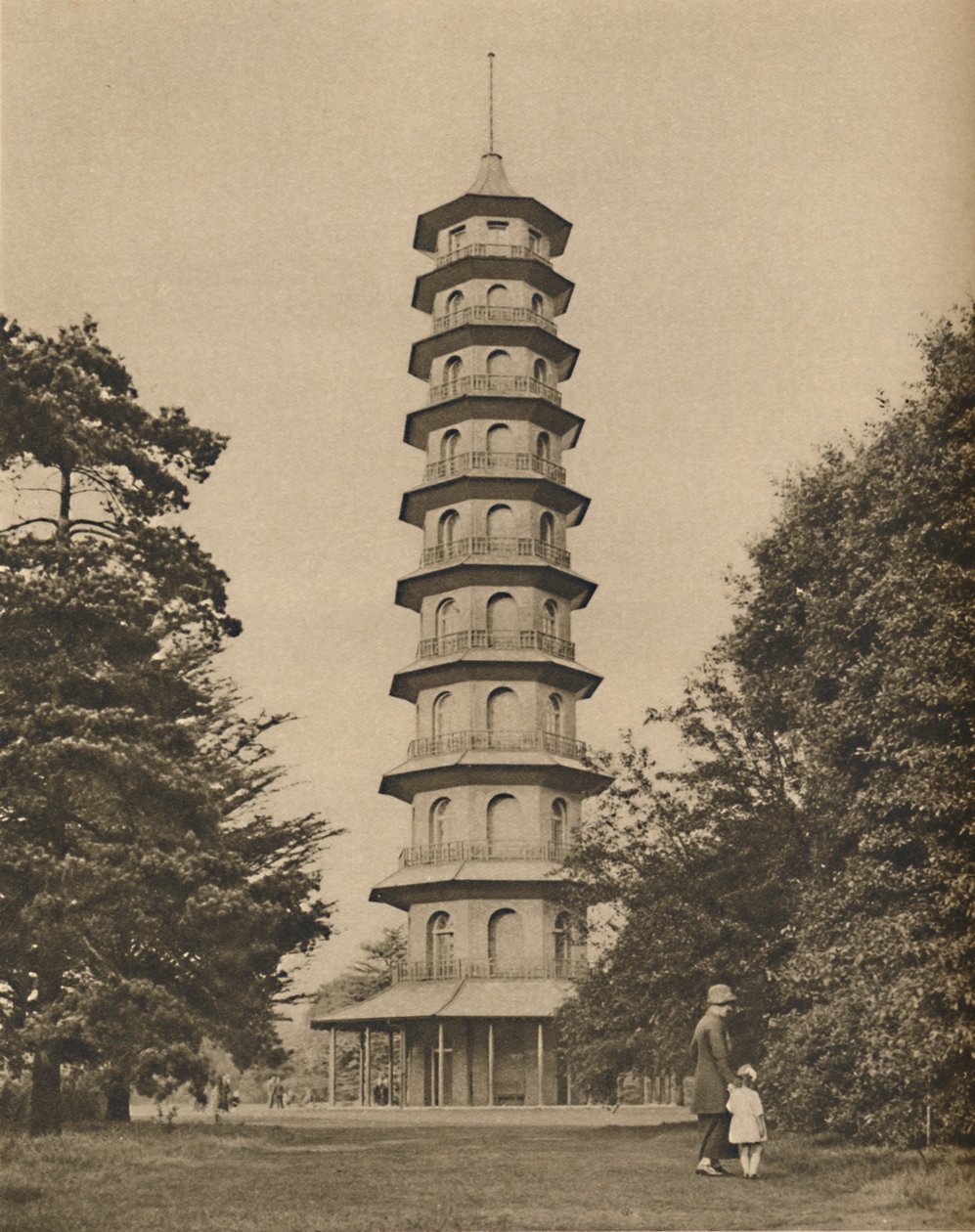 Verze pagody z osmnáctého století v Kew Gardens, c1935. od Unbekannt