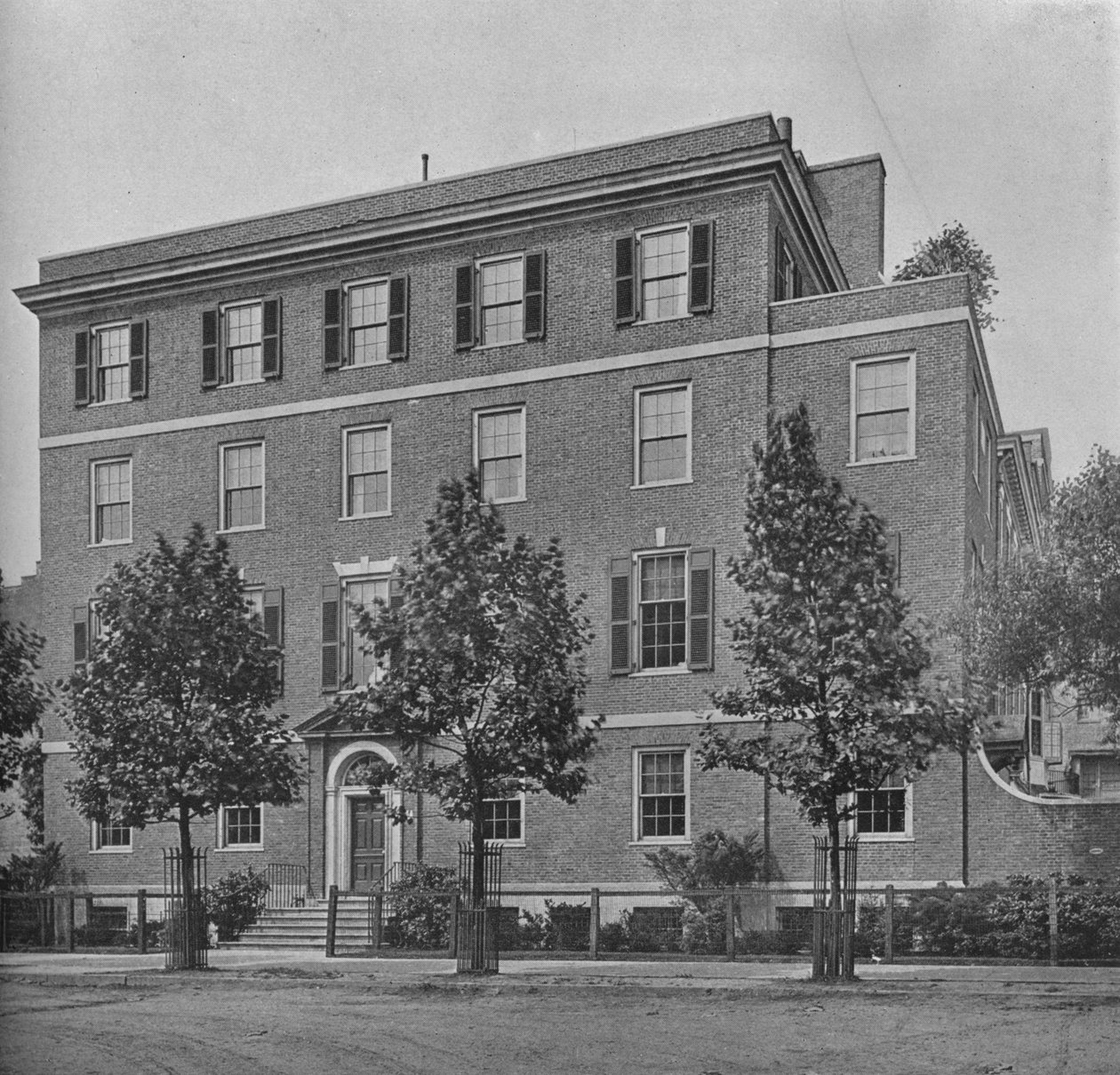 Přední vchod na East 57th Street, dům paní WK Vanderbilt, New York City, 1924 od Unbekannt