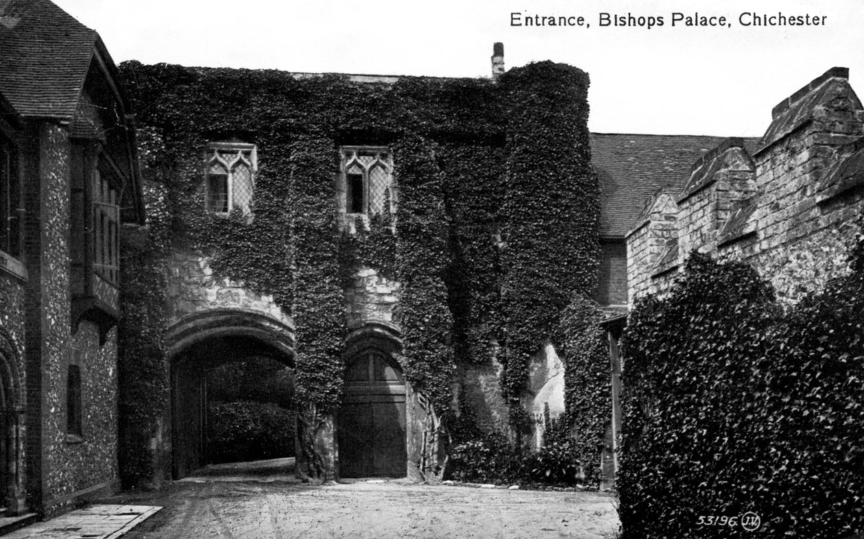 Vchod do Bishops Palace, Chichester, Sussex, počátek 20. století od Unbekannt