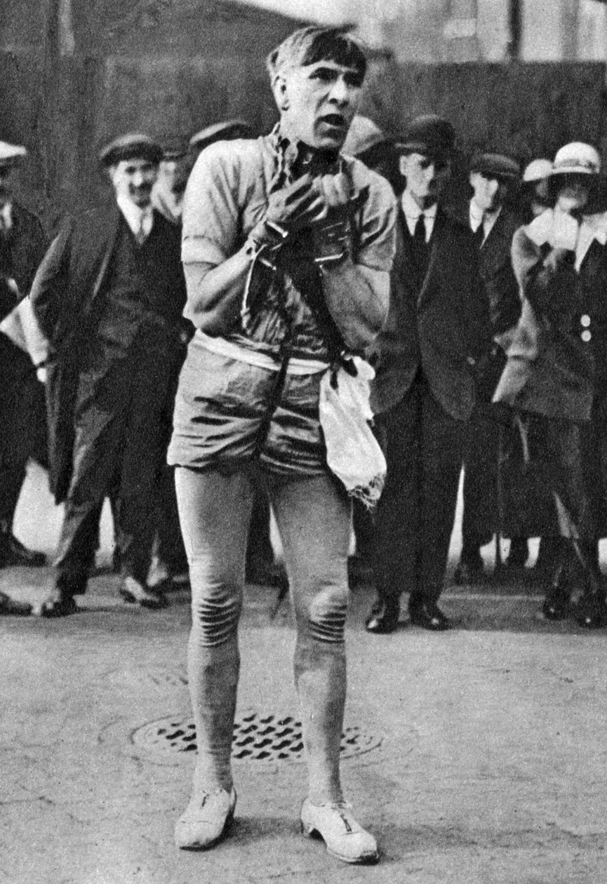 Eskapolog baví návštěvníky divadla ve frontě v boxech, Londýn, 1926-1927 od Unbekannt