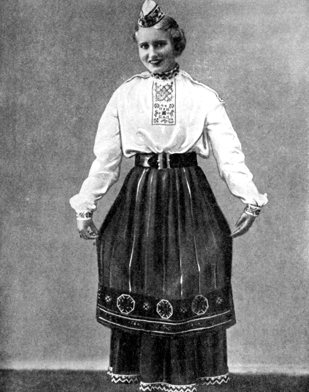 Estonka v tradičním oděvu, 1936 od Unbekannt
