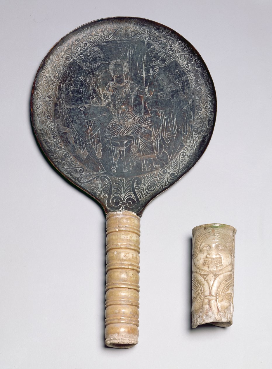 Etruské zrcadlo se slonovinovou rukojetí s rytou výzdobou zobrazující Odysseův hrozivý kruh; Ivory Gorgoneion Handle, 4. století př. n. l. (bronz a slonovina) od Unbekannt