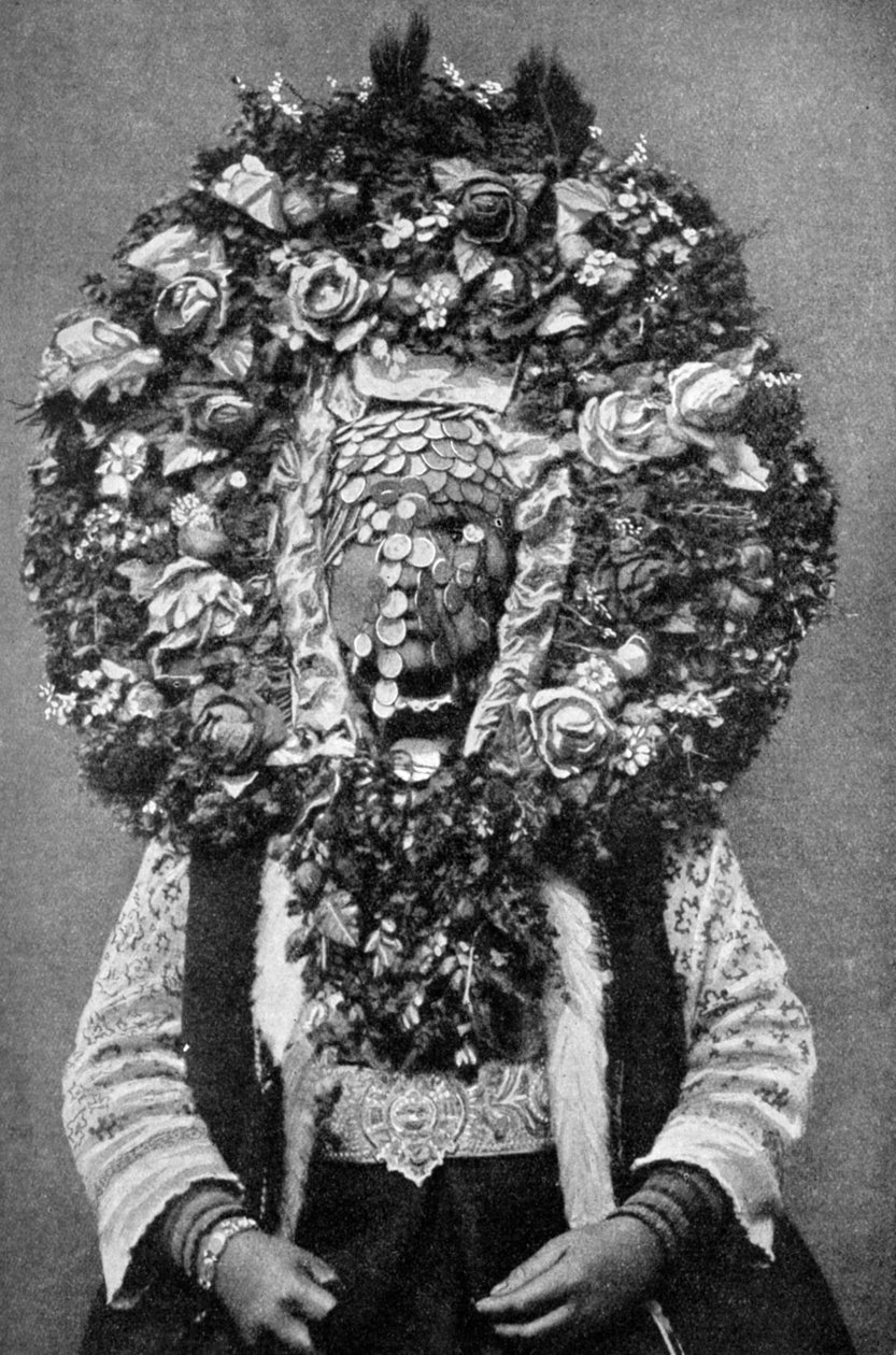 Květinová maska bulharské nevěsty, 1922 od Unbekannt