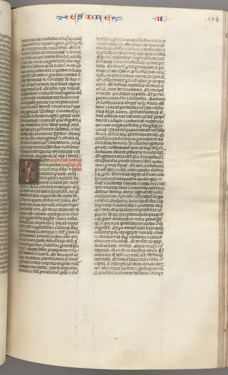 Fol. 184r, Ezra II, historická iniciála E, kněz cenící oltář, c. 1275-1300. od Unbekannt