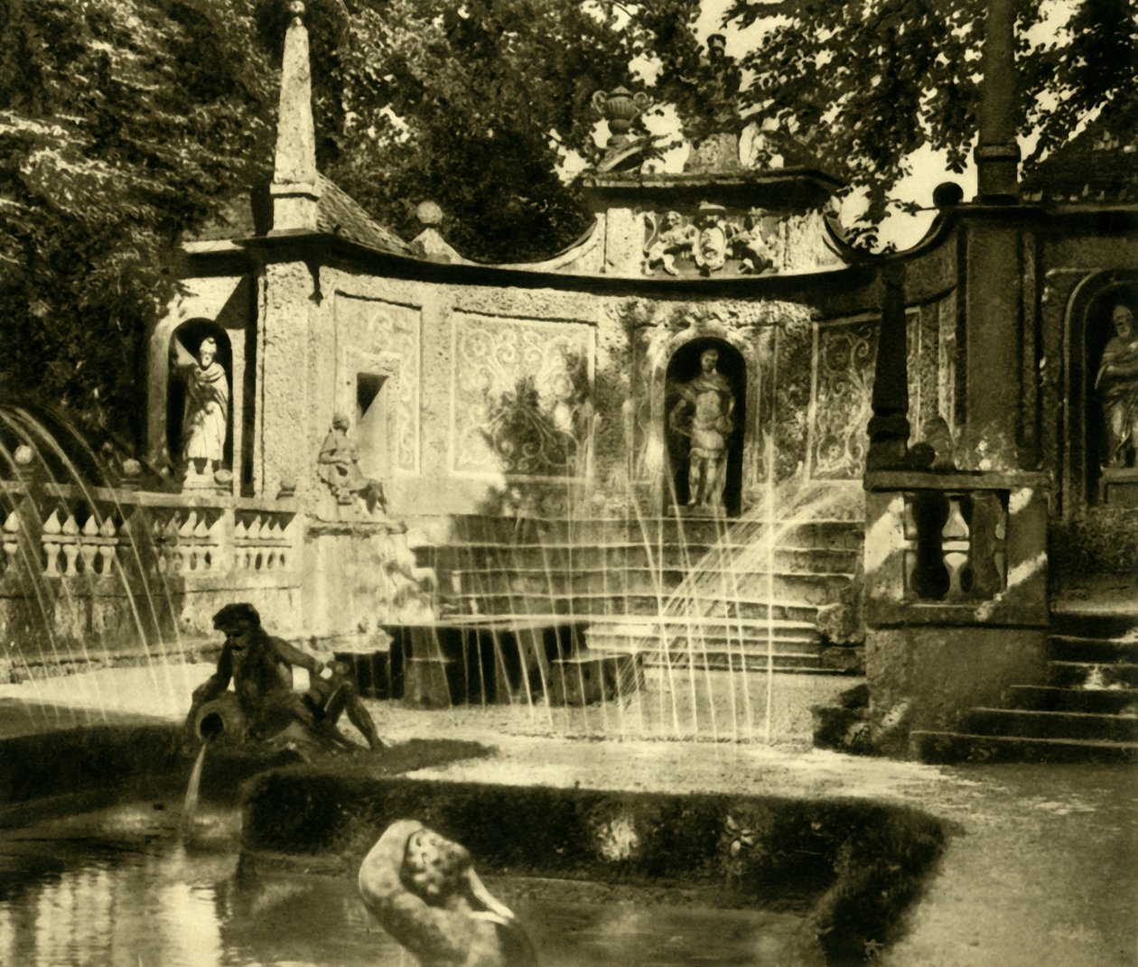 Fontány, zámek Hellbrunn, Salzburg, Rakousko, c1935. od Unbekannt