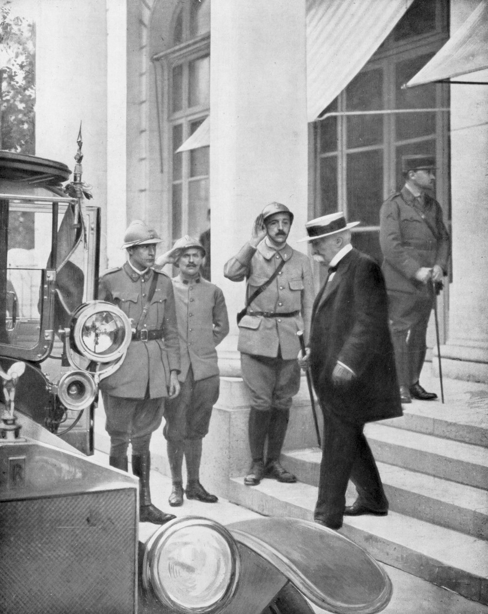 Francouzský premiér Georges Clemenceau ve Versailles, Francie 3. června 1918 od Unbekannt