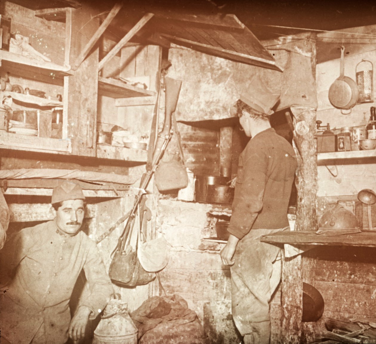 Francouzští vojáci v kuchyni zajatých německých důstojníků, c1914-c1918 od Unbekannt