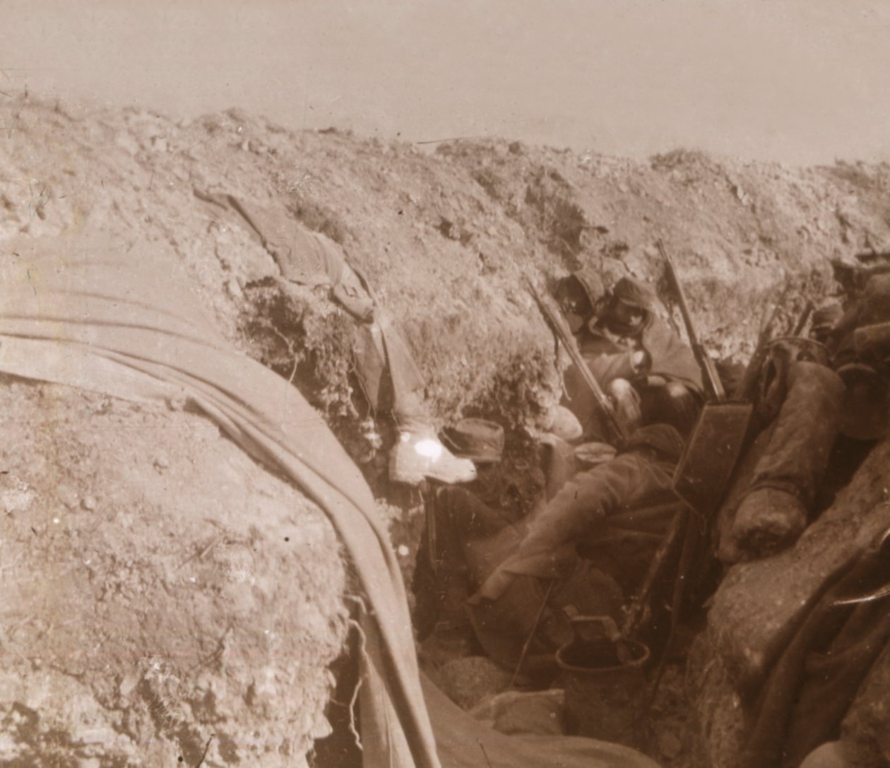 Přední zákopy, Beauséjour, severní Francie, c1914-c1918 od Unbekannt