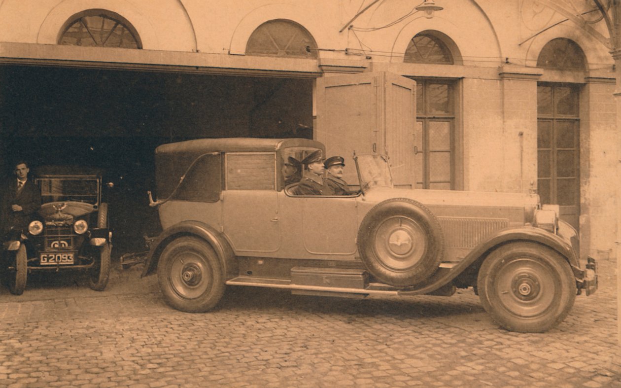 Garáž na kubánském velvyslanectví v Bruselu, Belgie, 1927. od Unbekannt
