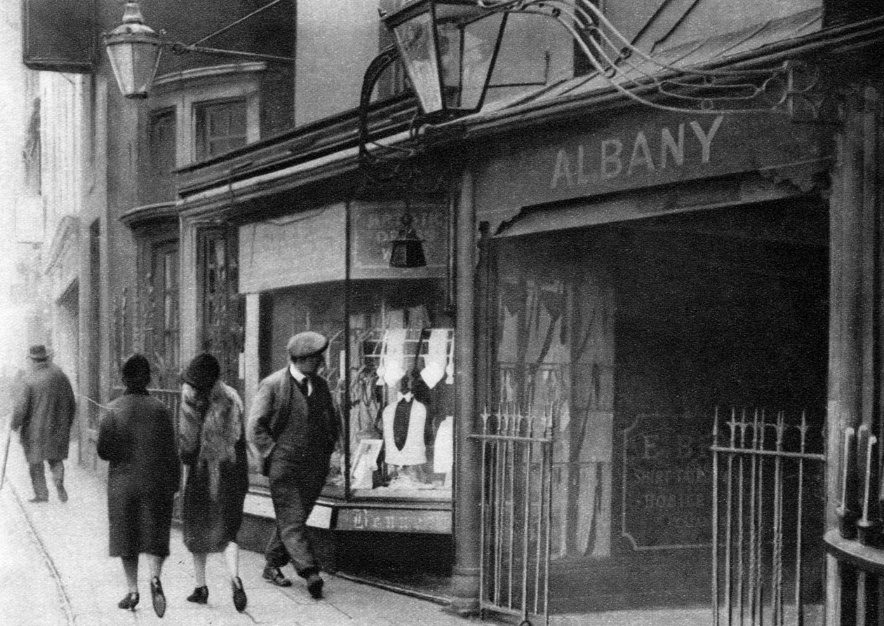 Vrátnice ve Vigo Street vedoucí do Albany Chambers, Londýn, 1926-1927 od Unbekannt