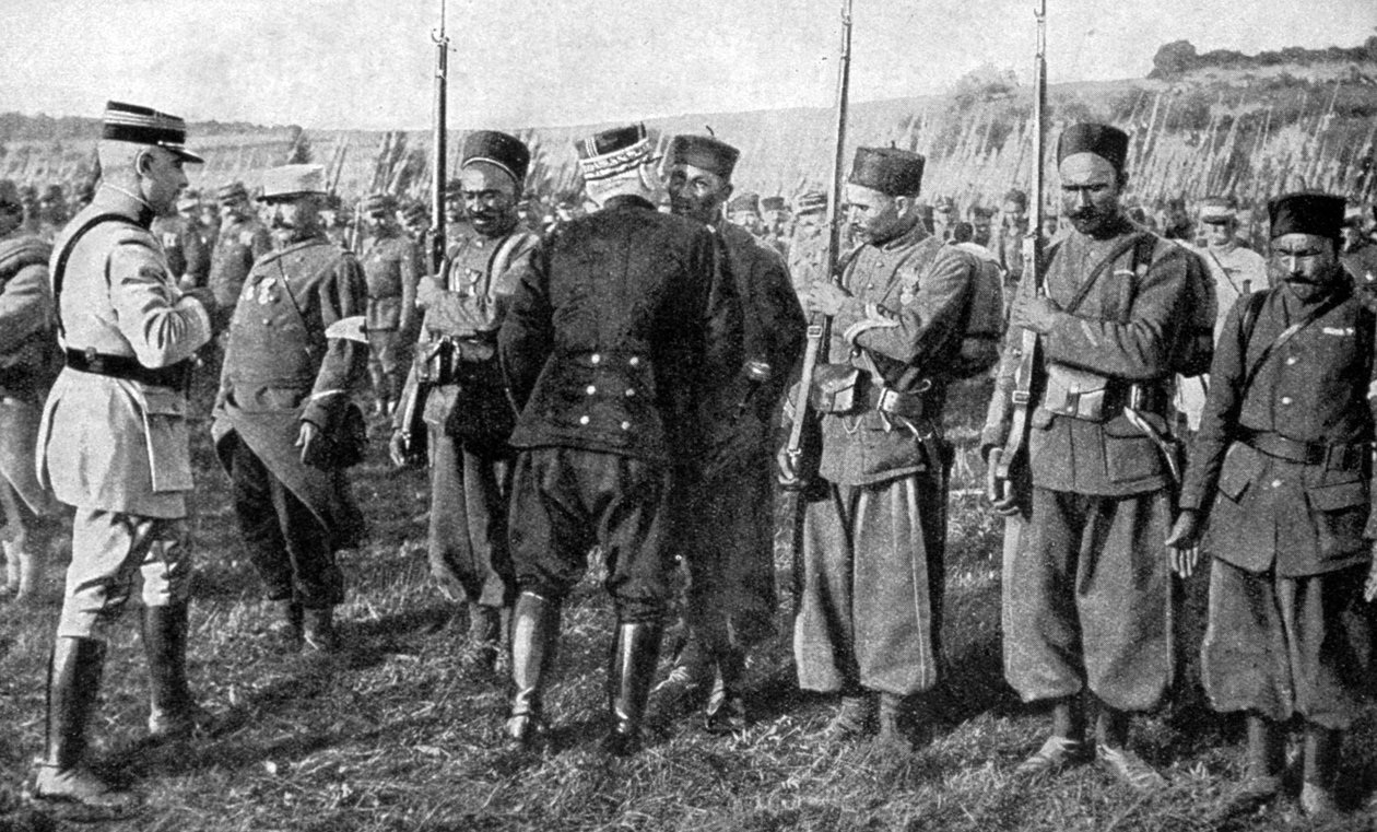 Generál Joseph Joffre rozdává medaile, Alsasko, Francie, 1915 od Unbekannt