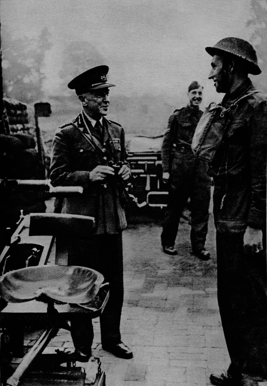 Generál Sir Frederick Pile, vrchní velitel, protiletadlové velitelství, 1943 od Unbekannt