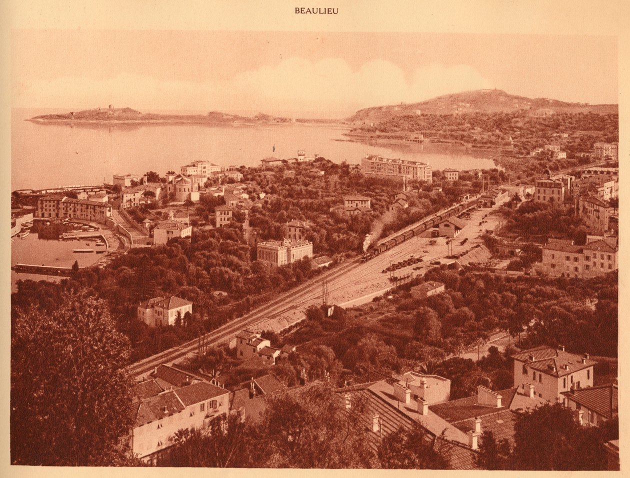 Celkový pohled a Cap Ferrat, Beaulieu, 1930. od Unbekannt