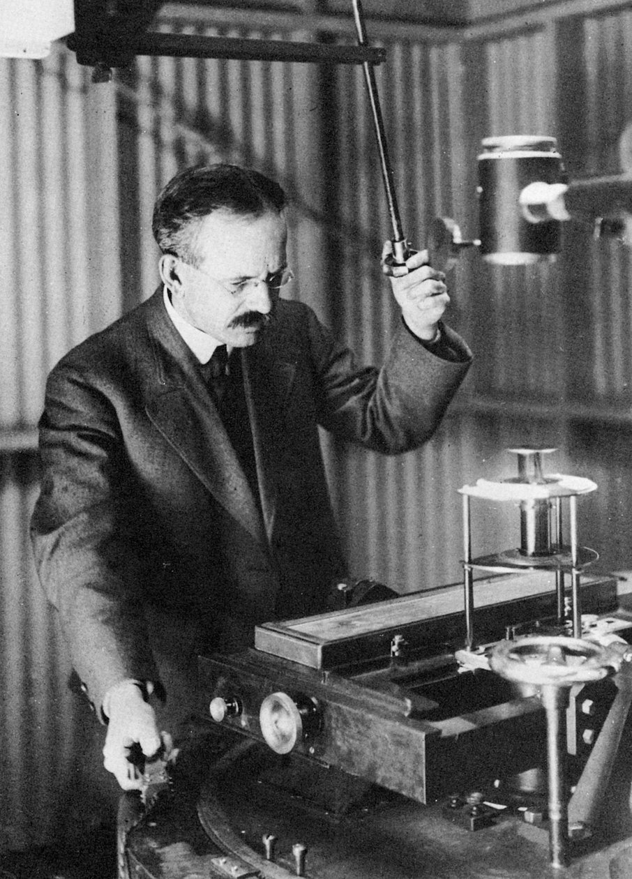 George Ellery Hale 1868-1938, americký astronom, pozorování slunečních skvrn, 1907 od Unbekannt
