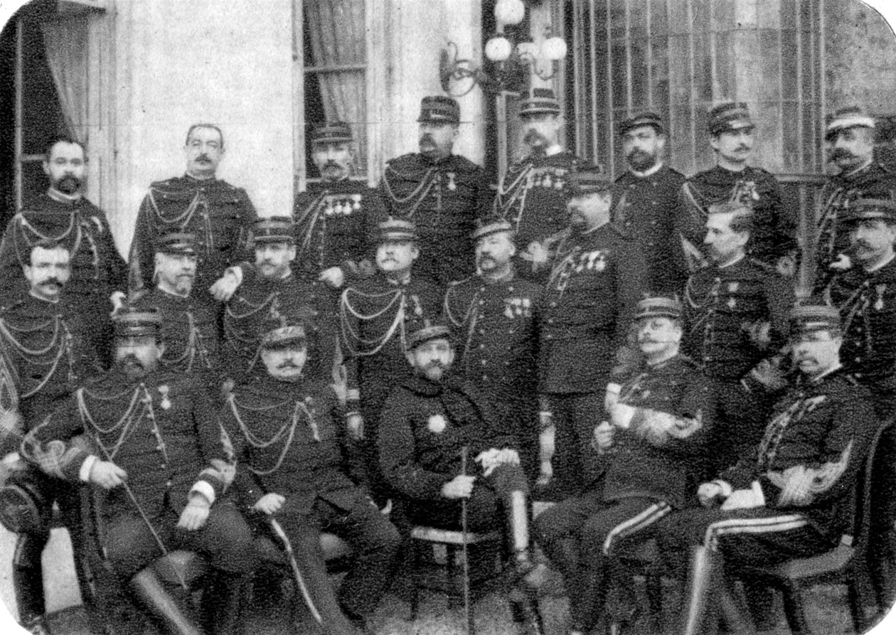 Georges Boulanger, francouzský generál a politik, s dalšími armádními důstojníky, 1888 od Unbekannt