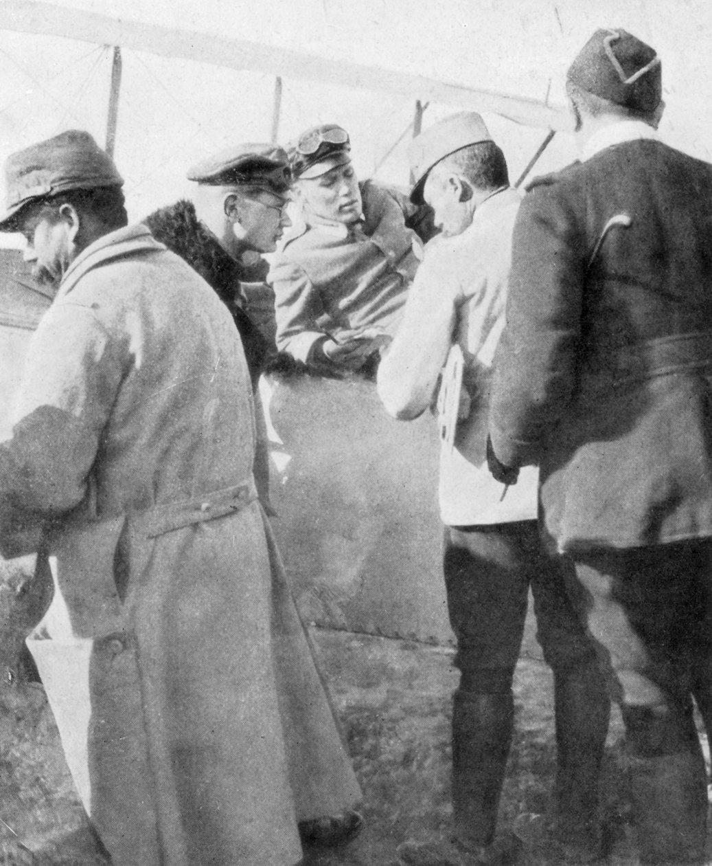 Němečtí piloti sestřelili francouzské eso Jean Navarre, 1916 od Unbekannt