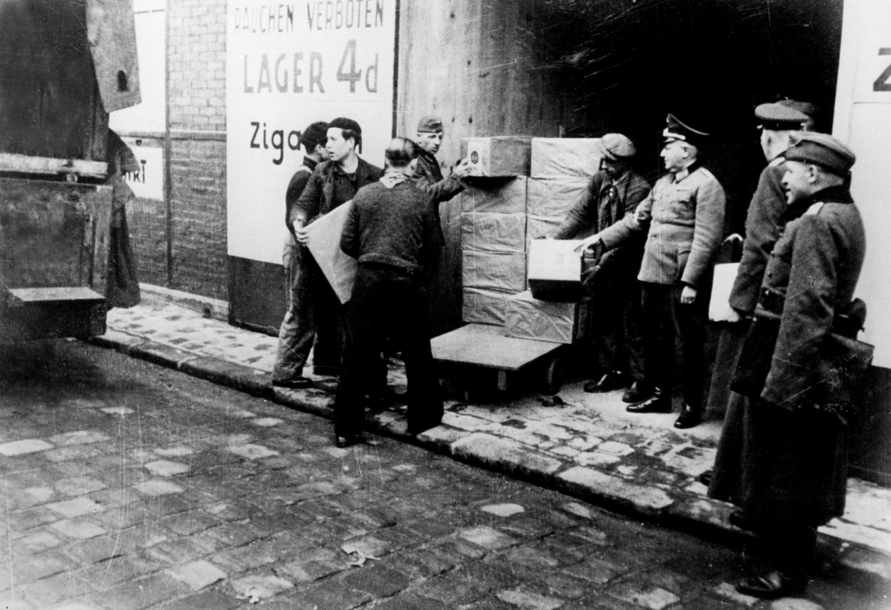 Německý zásobovací sklad, obsazená Paříž, únor 1941 od Unbekannt