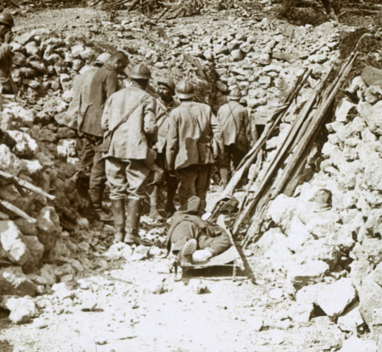 Německý raněný, Thiaumont, Verdun, severní Francie, c1914-c1918 od Unbekannt