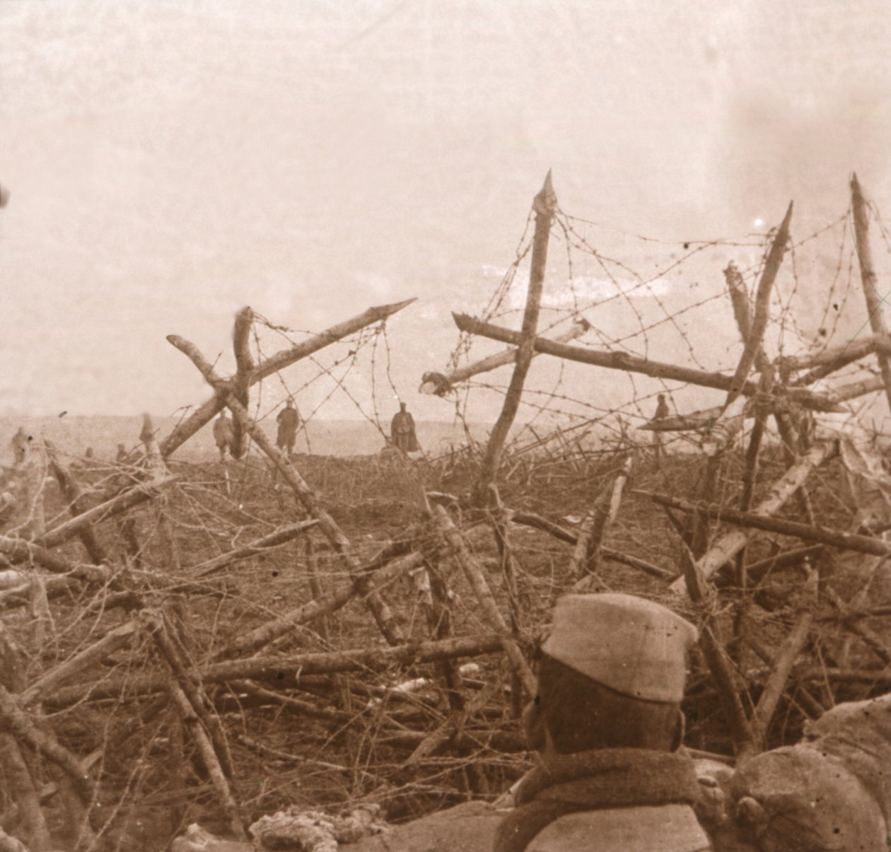 Němci vycházející ze zákopů, Massiges, severní Francie, c1914-c1918. od Unbekannt