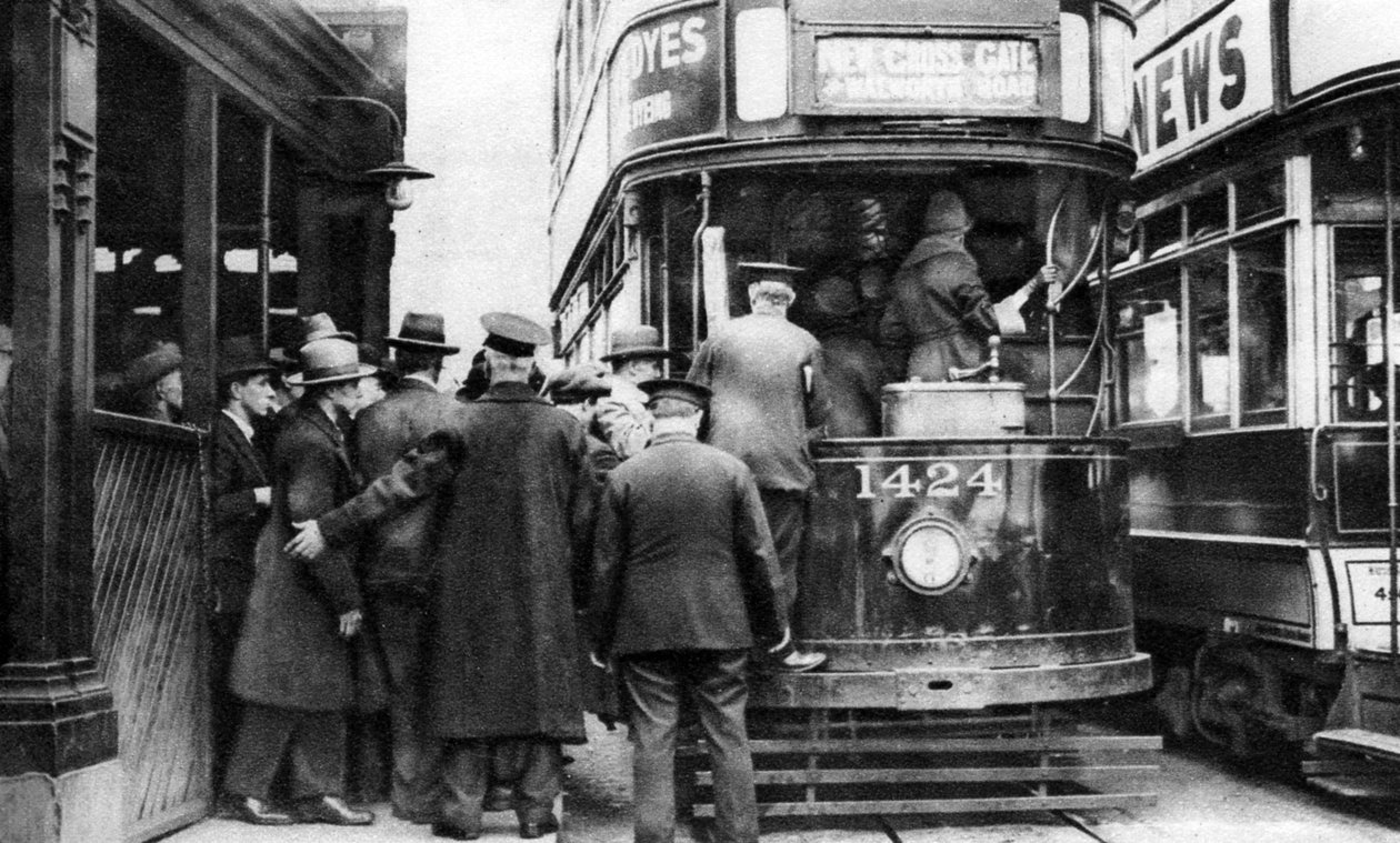 Nástup do tramvaje v Blackfriars, Londýn, 1926-1927 od Unbekannt