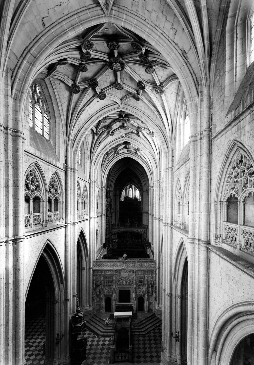 Gotická architektura: pohled na loď z triforia. 1321-1504 Cathedrale de Saint Antolin, Palencia, Španělsko od Unbekannt