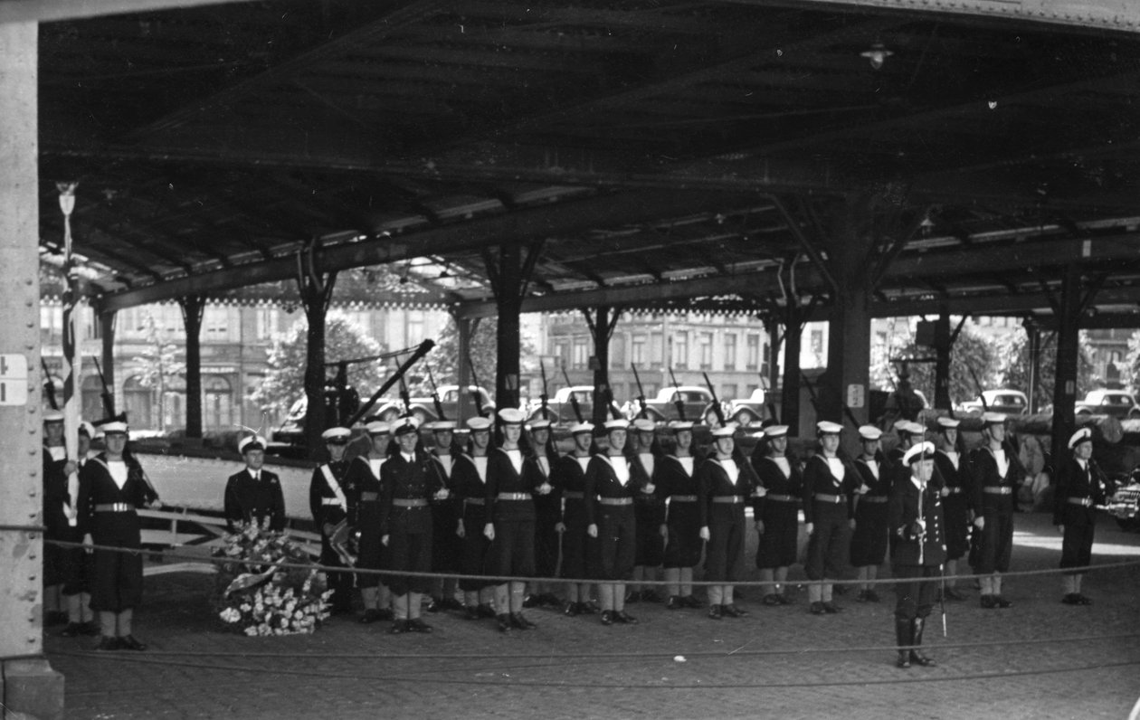Guard of Honor z HMS Sirius, Antverpy, c1946-c1949 od Unbekannt