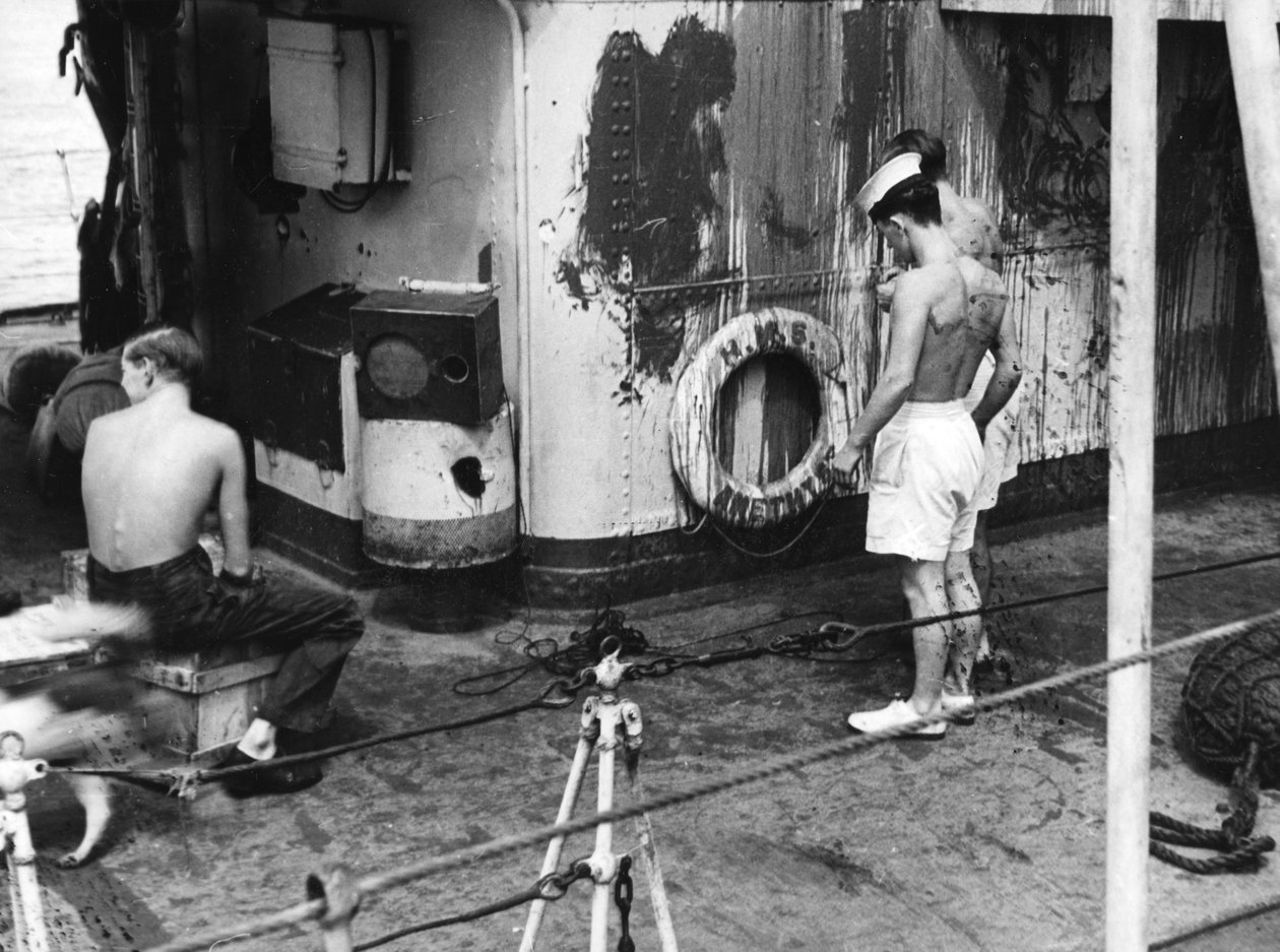 HMS Amethyst, po akci na řece Jang-c