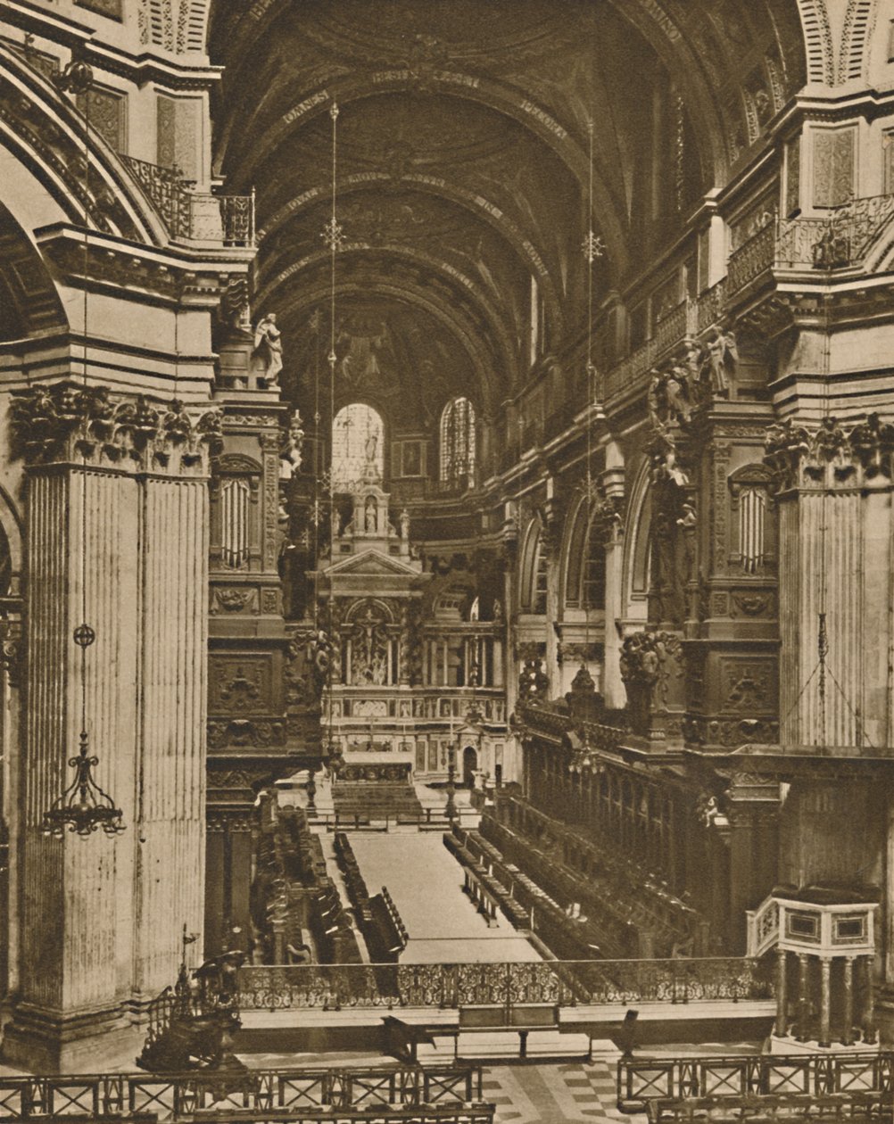 Hlavní oltář sv. Pavla při pohledu z dlouhého výhledu sboru, c1935. od Unbekannt