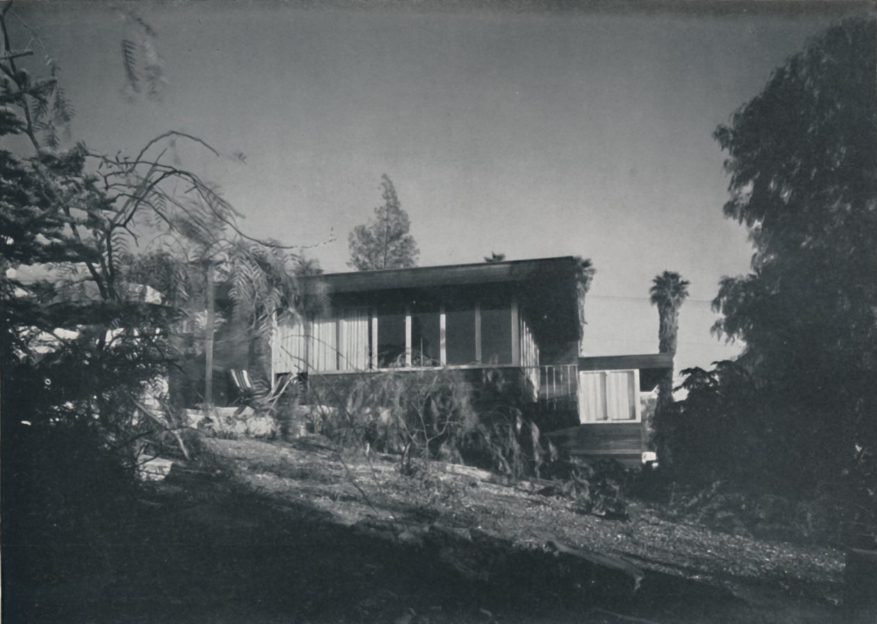 Dům v Los Angeles od Richarda J Neutra. - Výhled na terasu a zahradu, 1942 od Unbekannt