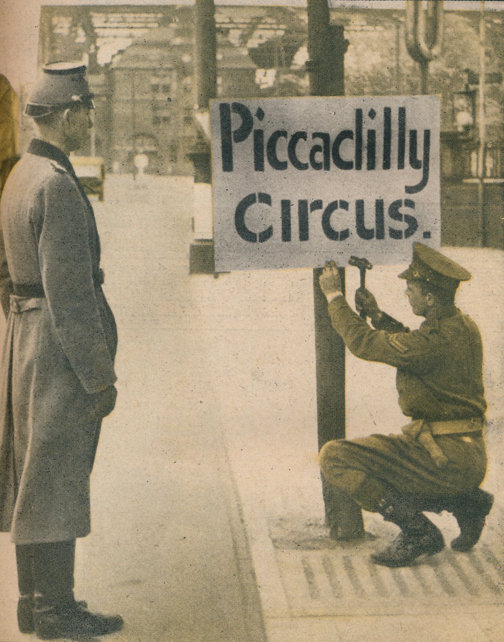 V Hamburku, čtyři dny před bezpodmínečnou kapitulací Německa, 1945 od Unbekannt