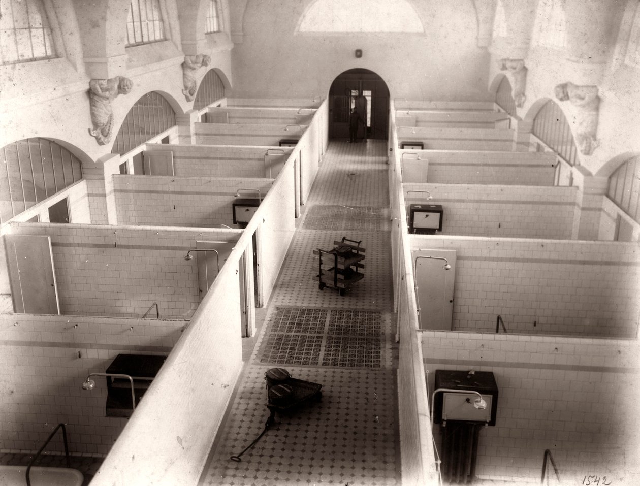 Vnitřní pohled na kliniku balneoterapie, Mineralnye Vody, Rusko, 1910 od Unbekannt