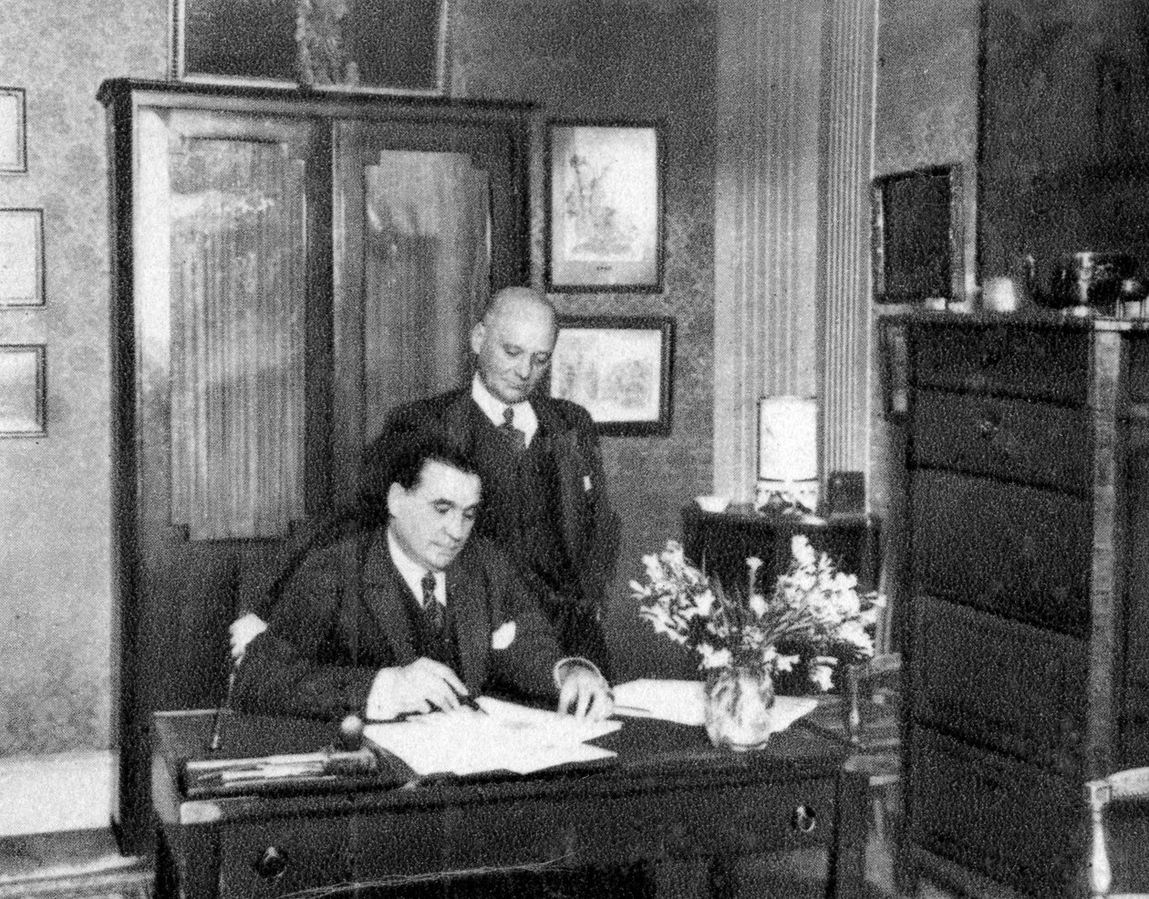 Jerome a Jean Charaudovi, francouzští spisovatelé, 1932 od Unbekannt