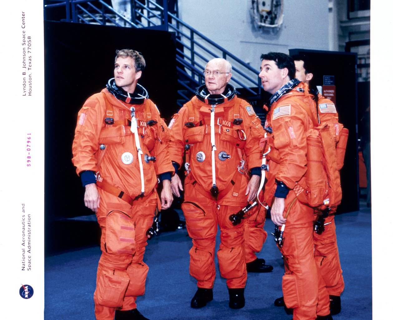 John H Glenn a členové posádky, červen 1998 od Unbekannt