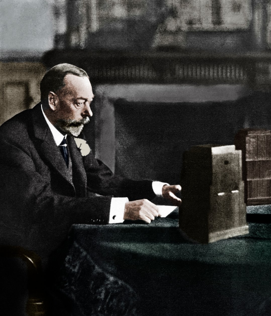 Král Jiří V. vysílal do impéria na Štědrý den, Sandringham, 1935 od Unbekannt
