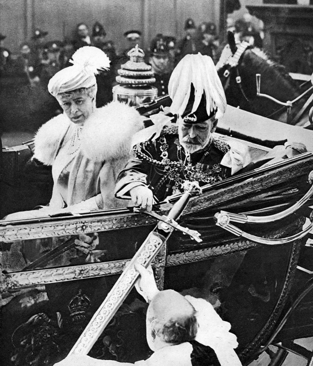 King George V se dotýká Citys Sword, v Temple Bar, Londýn, 30. léta 20. století od Unbekannt