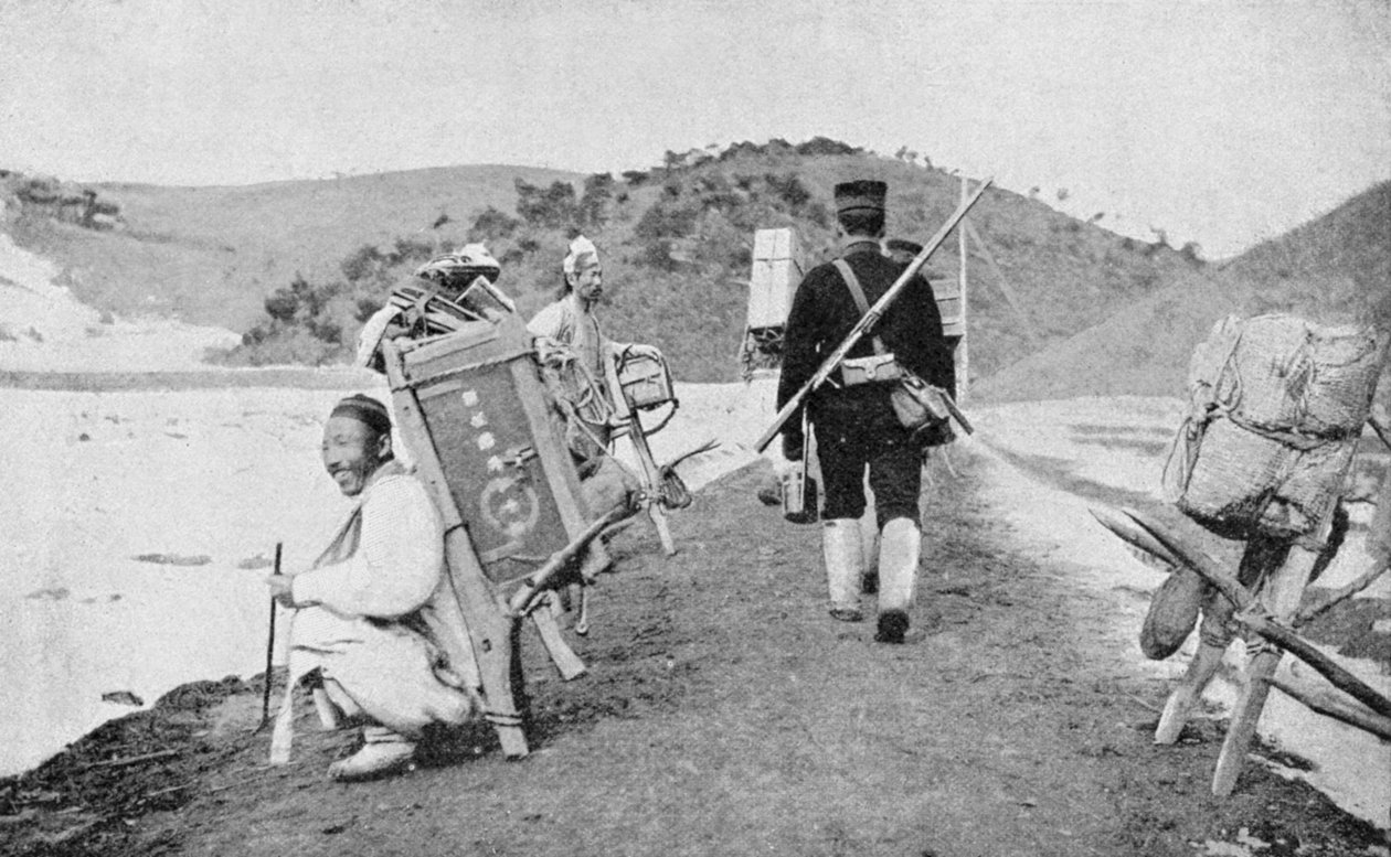 Korejští kuli jako nosiči japonských vojáků, rusko-japonská válka, 1904-5 od Unbekannt