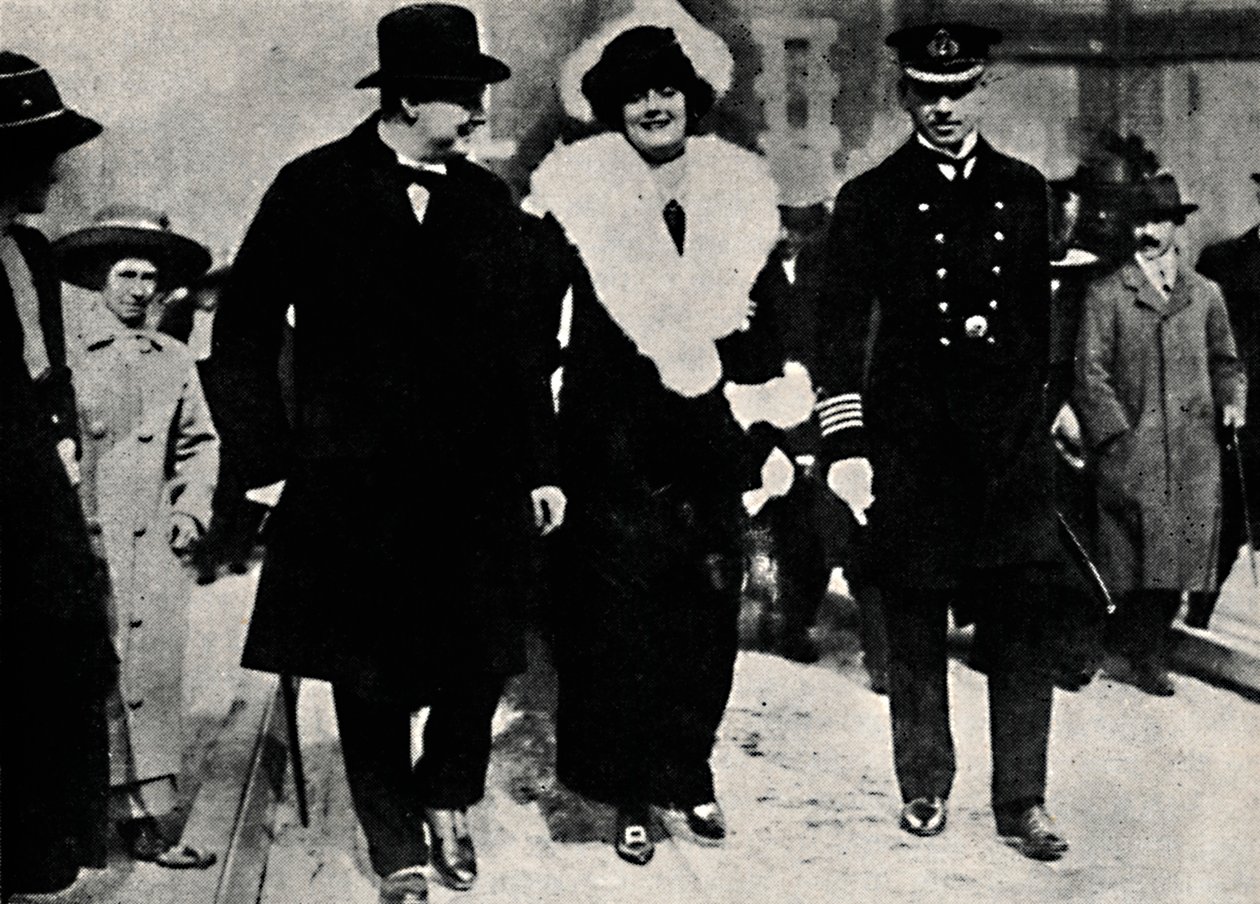Spuštění H.M.S. Železný vévoda, 1912, 1945. od Unbekannt