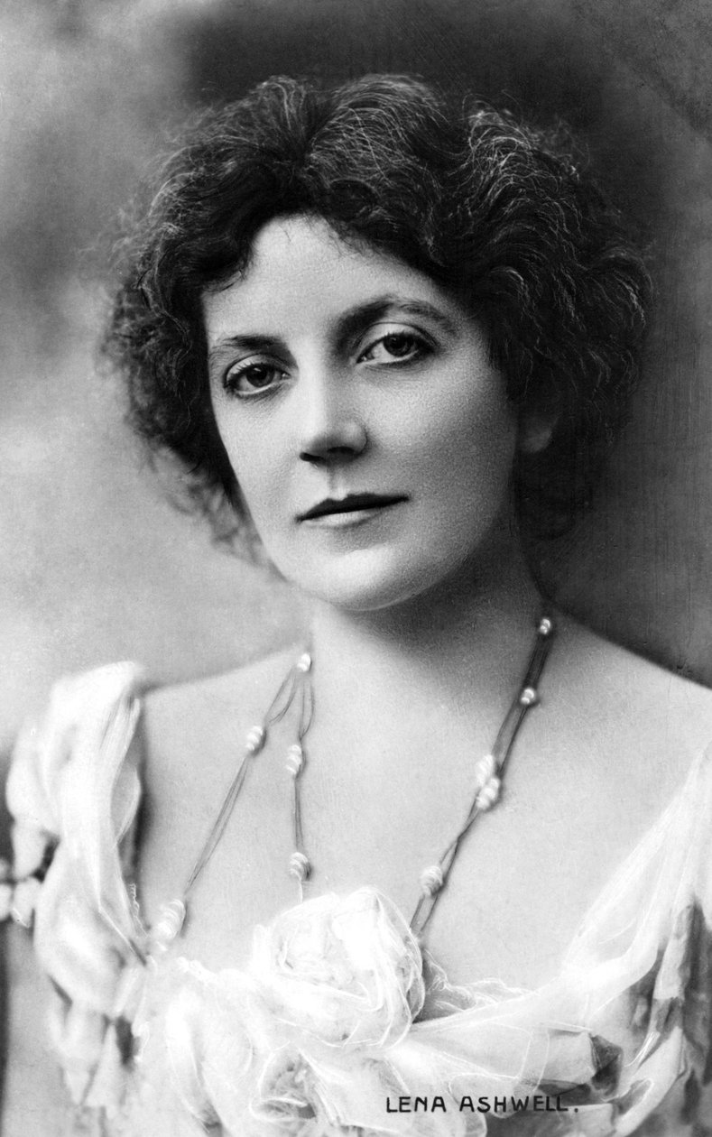 Lena Ashwell 1862-1957, britská herečka, začátek 20. století od Unbekannt