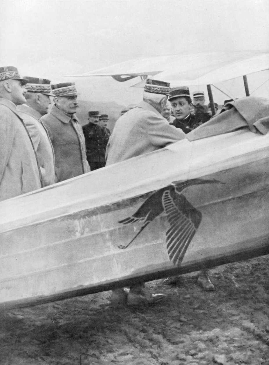 Poručík Georges Guynemer na setkání s francouzskými generály, 19. února 1917 od Unbekannt