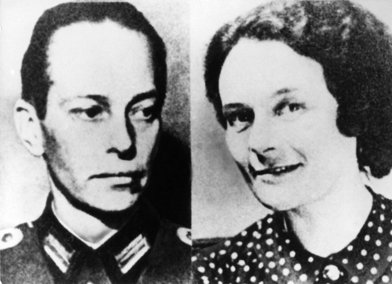 Poručík Peter Yorck von Wartenburg a jeho manželka Marion, c1939-1944 od Unbekannt